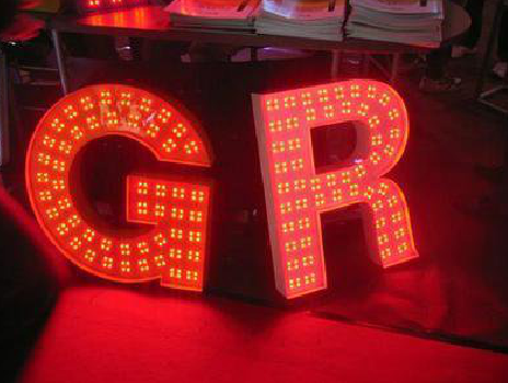 宝丰LED发光字常见的安装误区。